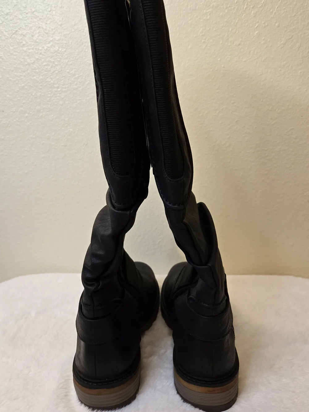 Wanderlust Fiona Women's Black Noir Slouch Boots with Buckle Accent NEW 10W